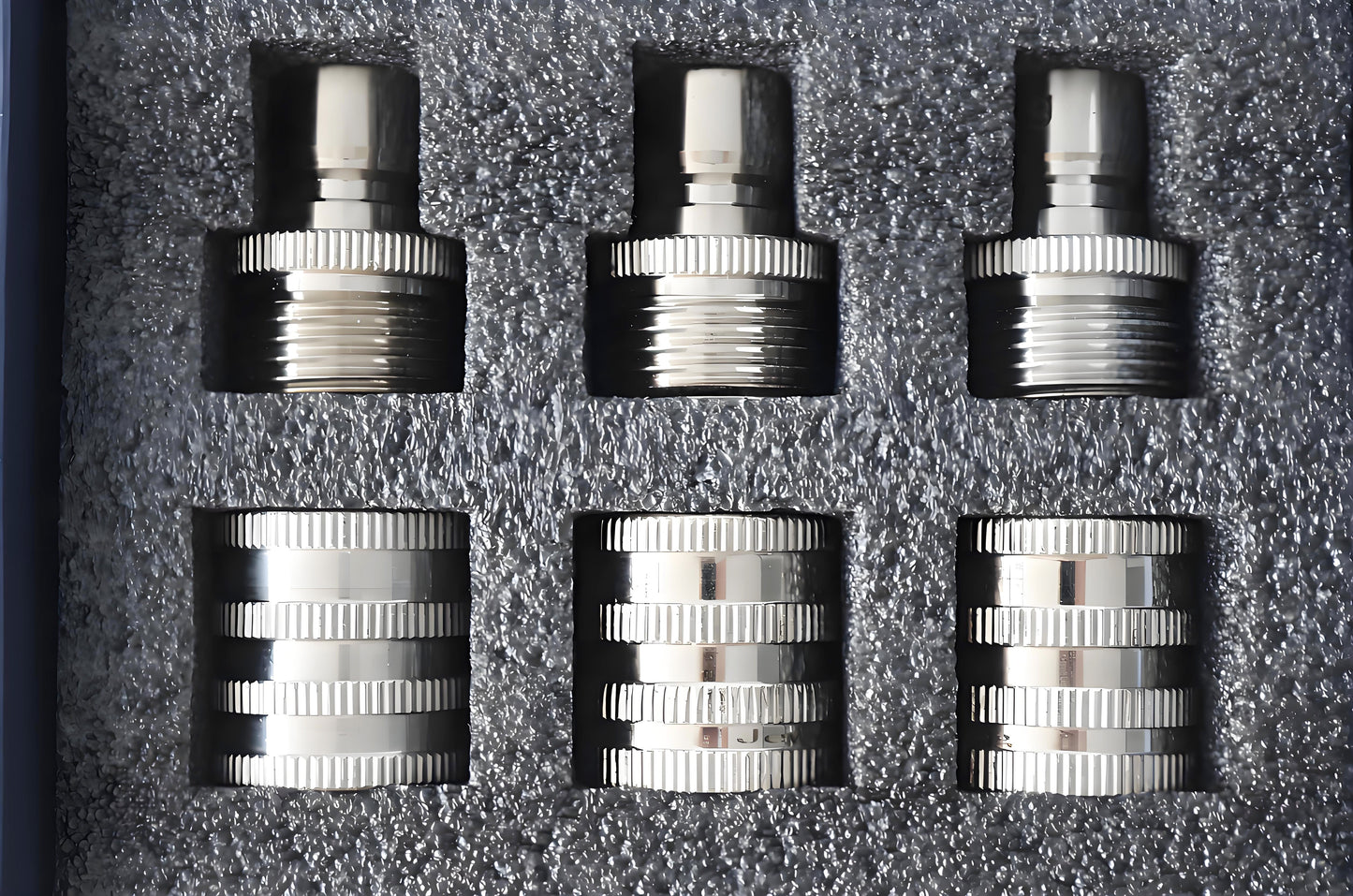  Male garden hose plugs (QTY 3) - Female garden hose quick connector (QTY 3)